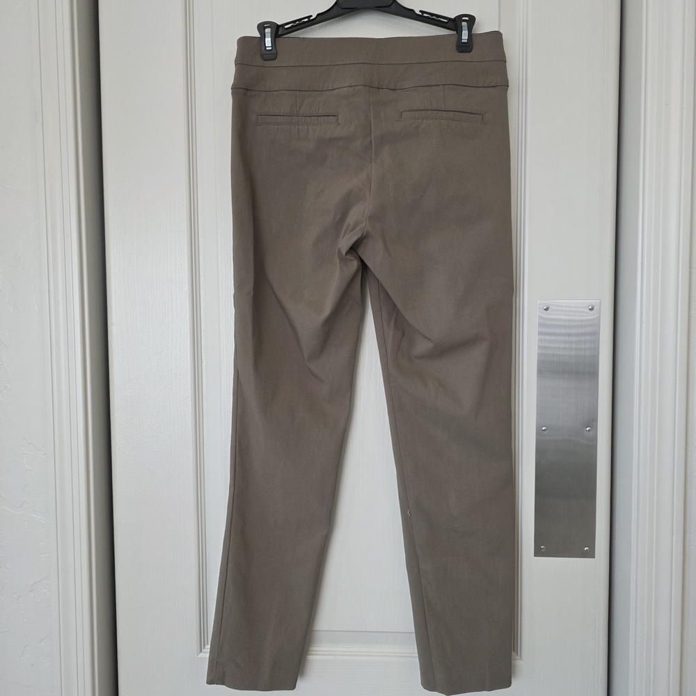 Candie's Olive Pull-On Waist Pants - Picture 2 of 6